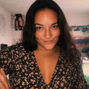 Meet your Posher, Nicole